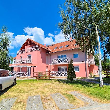 زاماردي Ildiko Apartmanhaz المظهر الخارجي الصورة